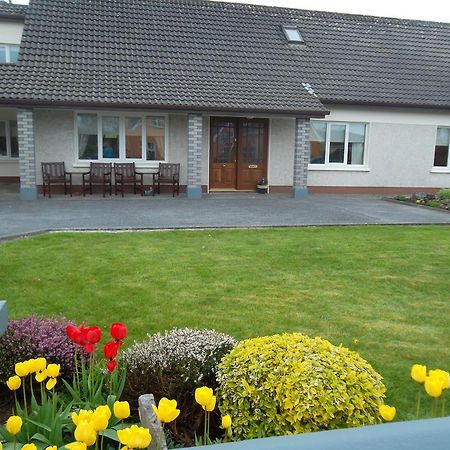 Gentian Villa B&B Ballyvaughan Esterno foto